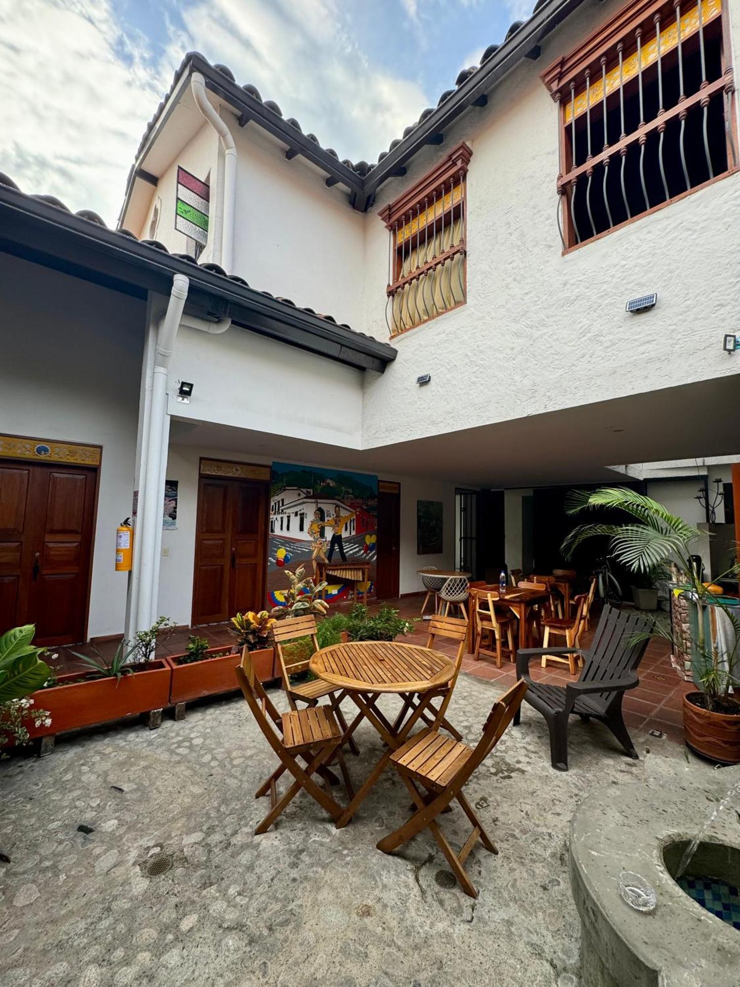 Hotel Casa Bresse Cali Buitenkant foto