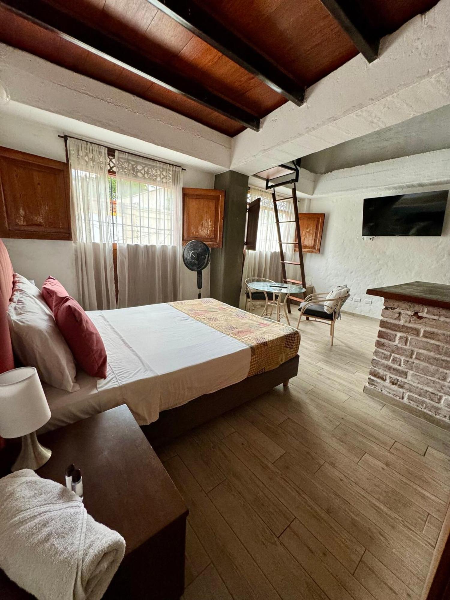 Hotel Casa Bresse Cali Buitenkant foto